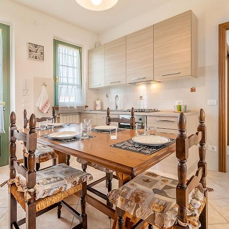 Casa Vacanze Dalla Ci Capezzano Pianore Extérieur photo